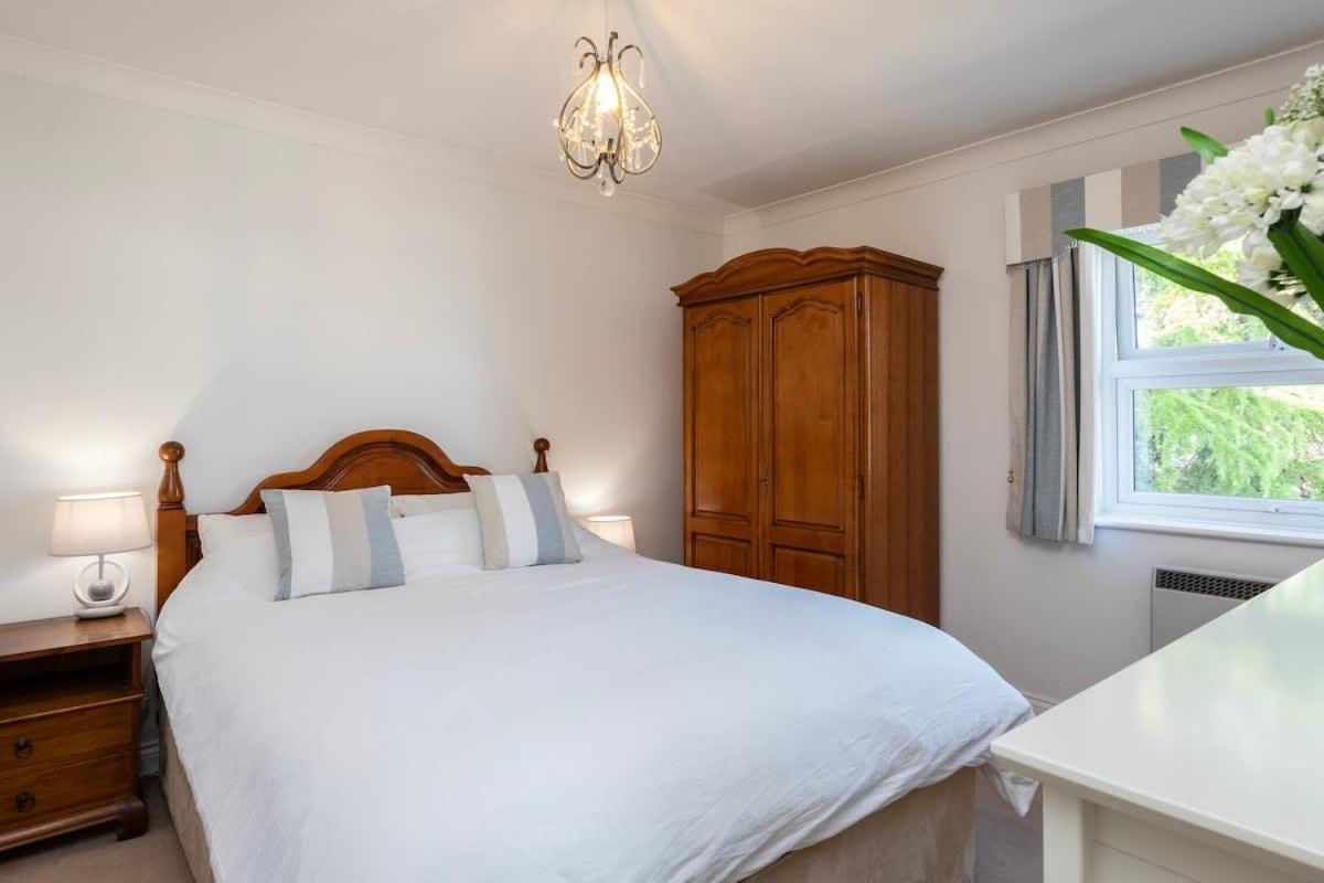 Fabulous High Street Townhouse With Stunning Views & Parking At 'Eagles Nest' Falmouth Exterior foto