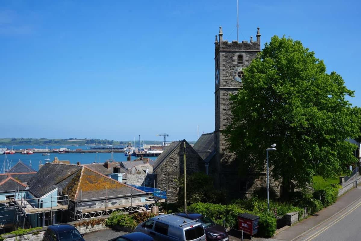 Fabulous High Street Townhouse With Stunning Views & Parking At 'Eagles Nest' Falmouth Exterior foto